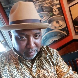 Meet your Posher, Ron